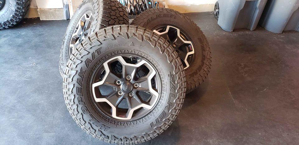 Jeep Gladiator Jeep Gladiator Rubicon Wheels and Tires 139998207_10214611073510520_6638325492640199166_o
