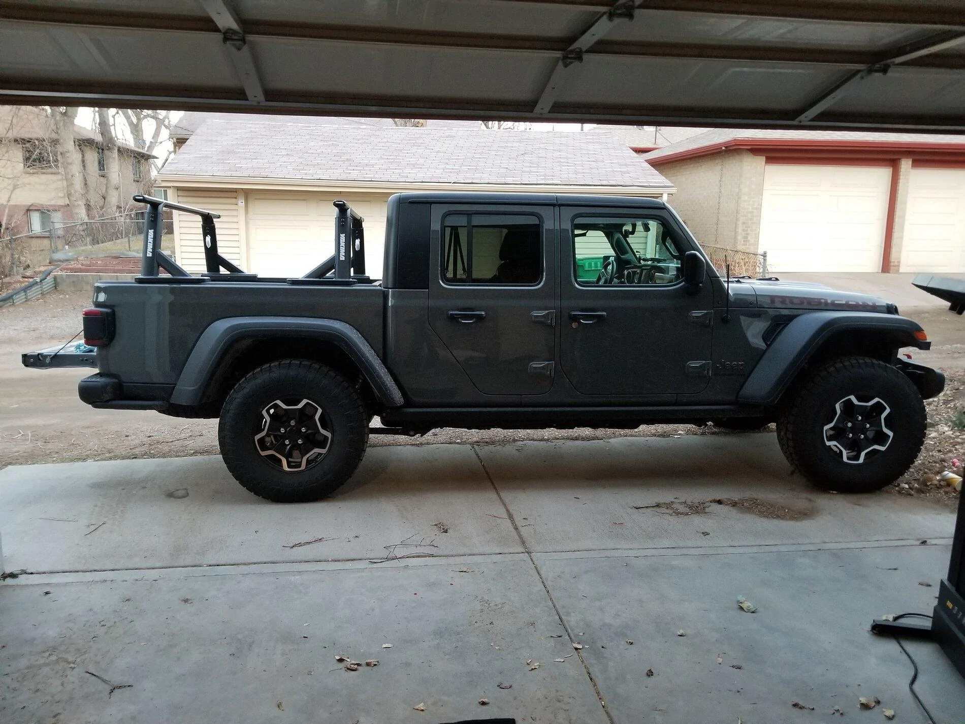 Jeep Gladiator Yakima Overhaul HD 20210122_170357