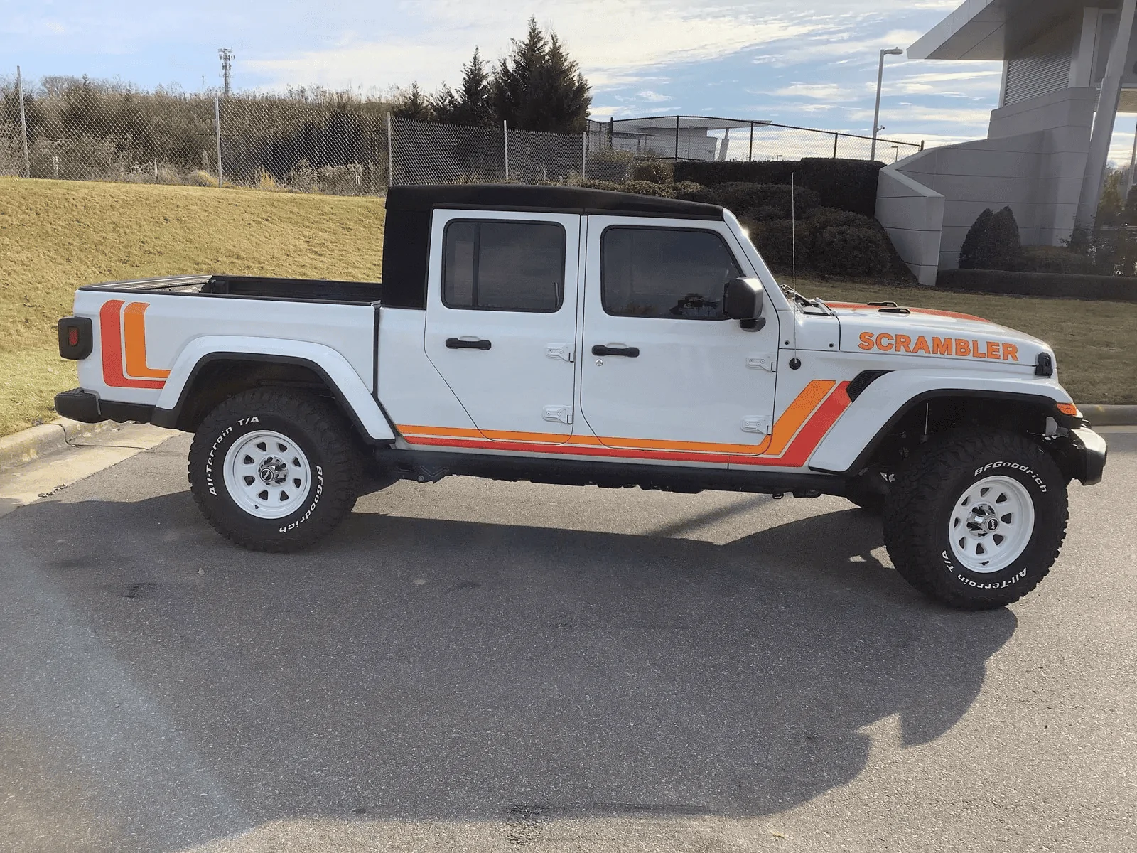 Jeep Gladiator 80th Anniversary edition with Scrambler Decals @NC Dealer 1611365907346