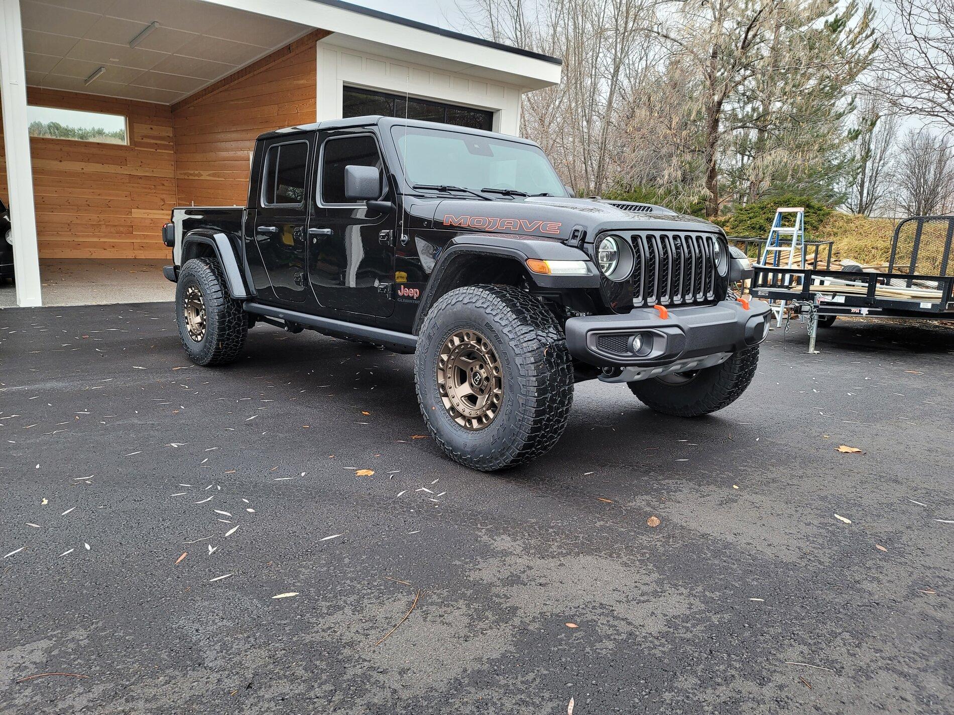 Jeep Gladiator Anybody running 37s Nitto Ridge Grapplers 20210108_142345