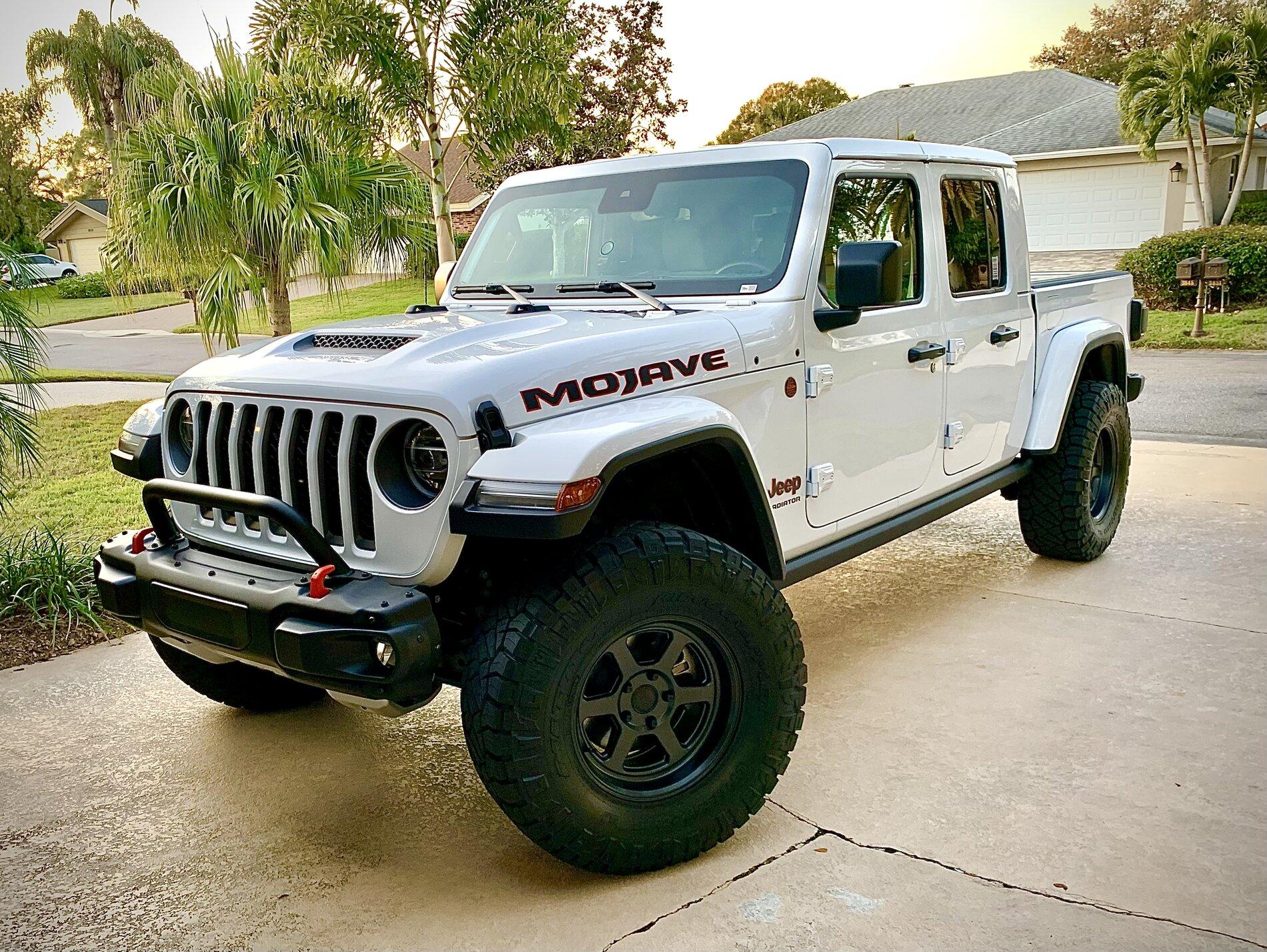 Jeep Gladiator MOJAVE Edition Gladiator JT Club 583AF24C-9BFA-4CBB-9637-7724C258DF5A