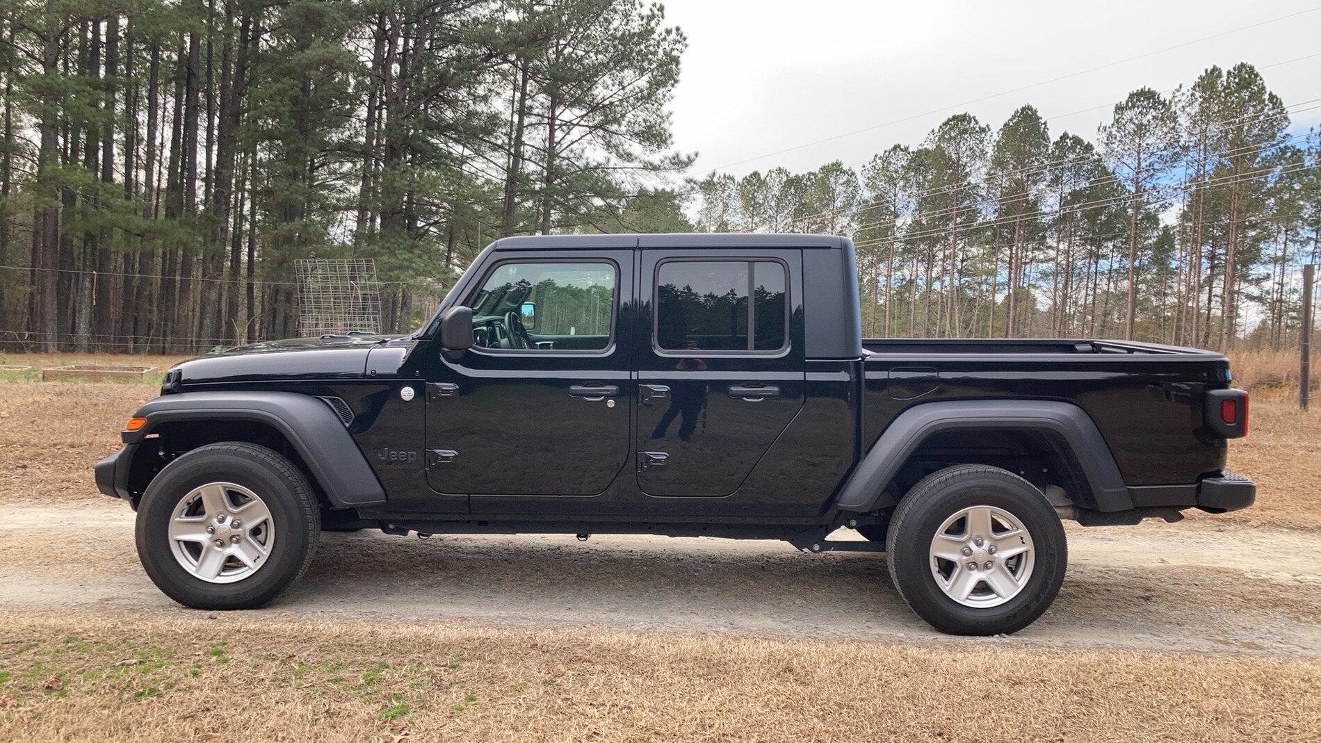 Jeep Gladiator BLACK Gladiator JT Club image_72192707.JPG