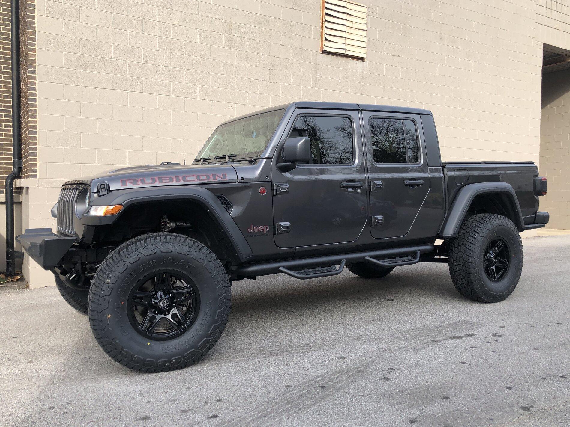 Jeep Gladiator Any max tow owners regret not getting a rubicon? EF02C92D-4C13-4DA1-8B54-D3B4D20A6A98