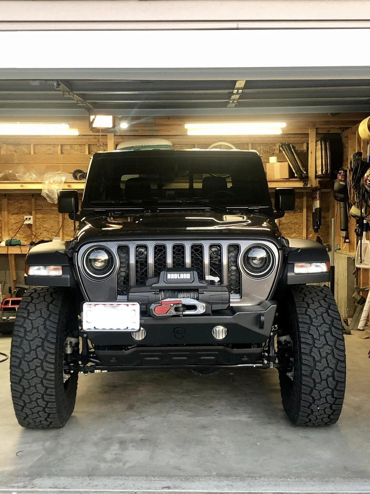Jeep Gladiator Any max tow owners regret not getting a rubicon? C551727D-2AD4-4D90-B76A-1CDC34C91BA4