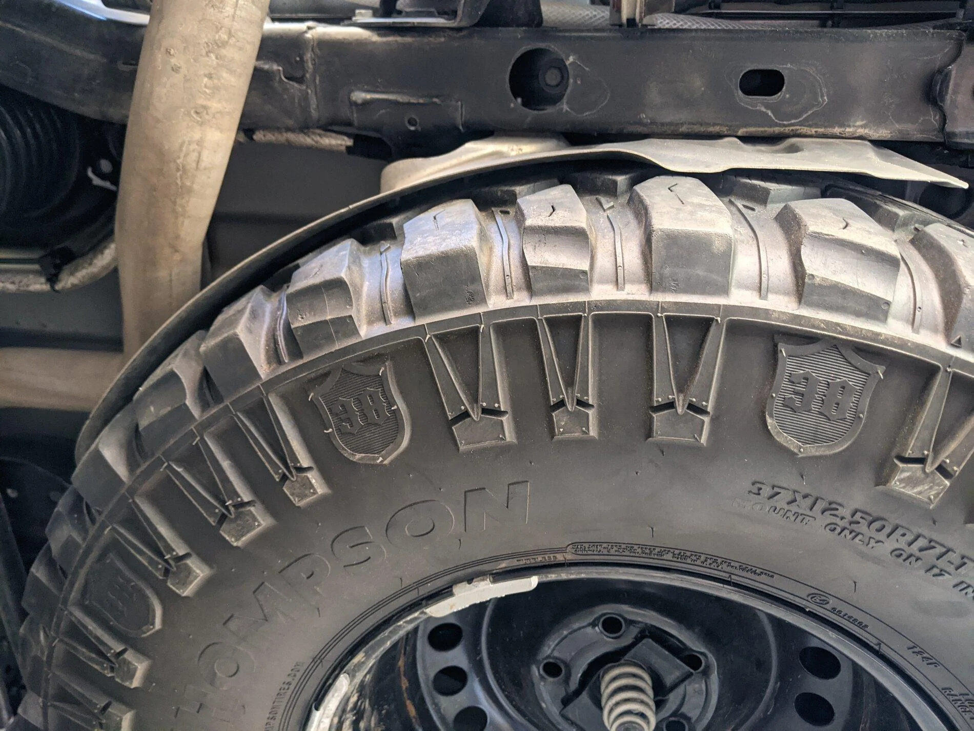 Jeep Gladiator 37” spare tire - list of tires that fit under the bed PXL_20210123_175528126