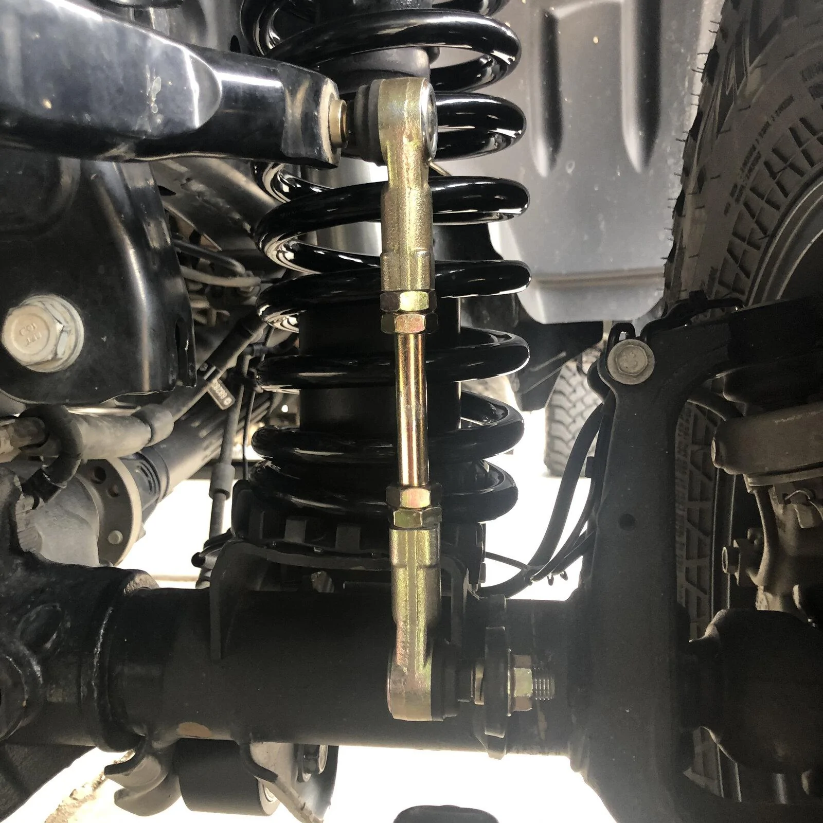 Jeep Gladiator Clayton 2.5" Overland Lift Driveway Solo Install Review IMG_4392