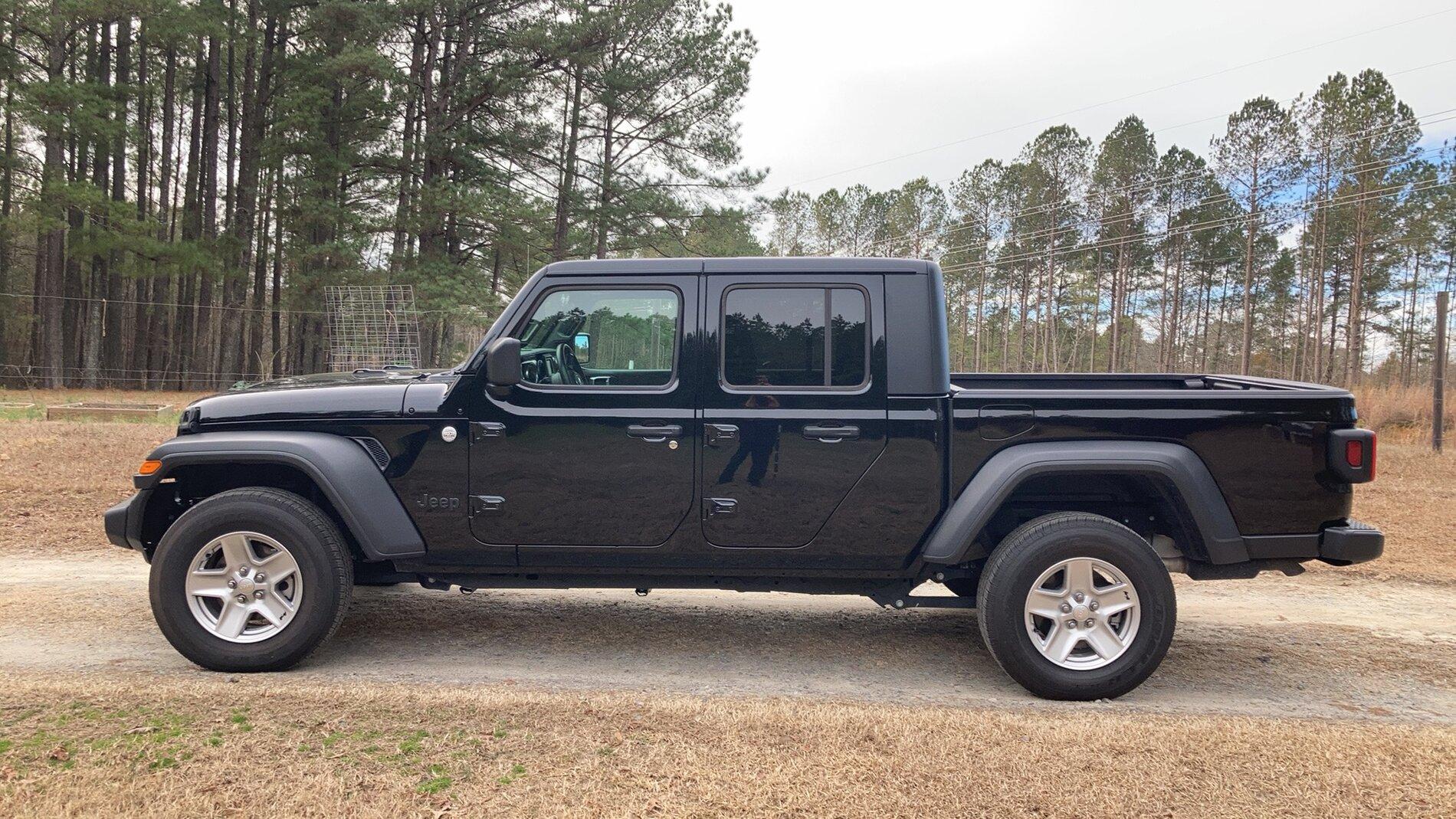 Jeep Gladiator Stock Jeep Support Group 52A29C5C-88C6-46BF-BB3D-E0BBB7F29AAB