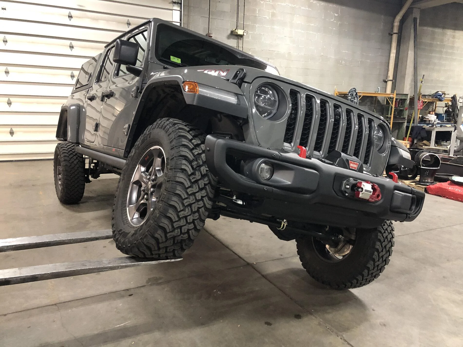 Jeep Gladiator Clayton 2.5" Overland Lift Driveway Solo Install Review IMG_1109