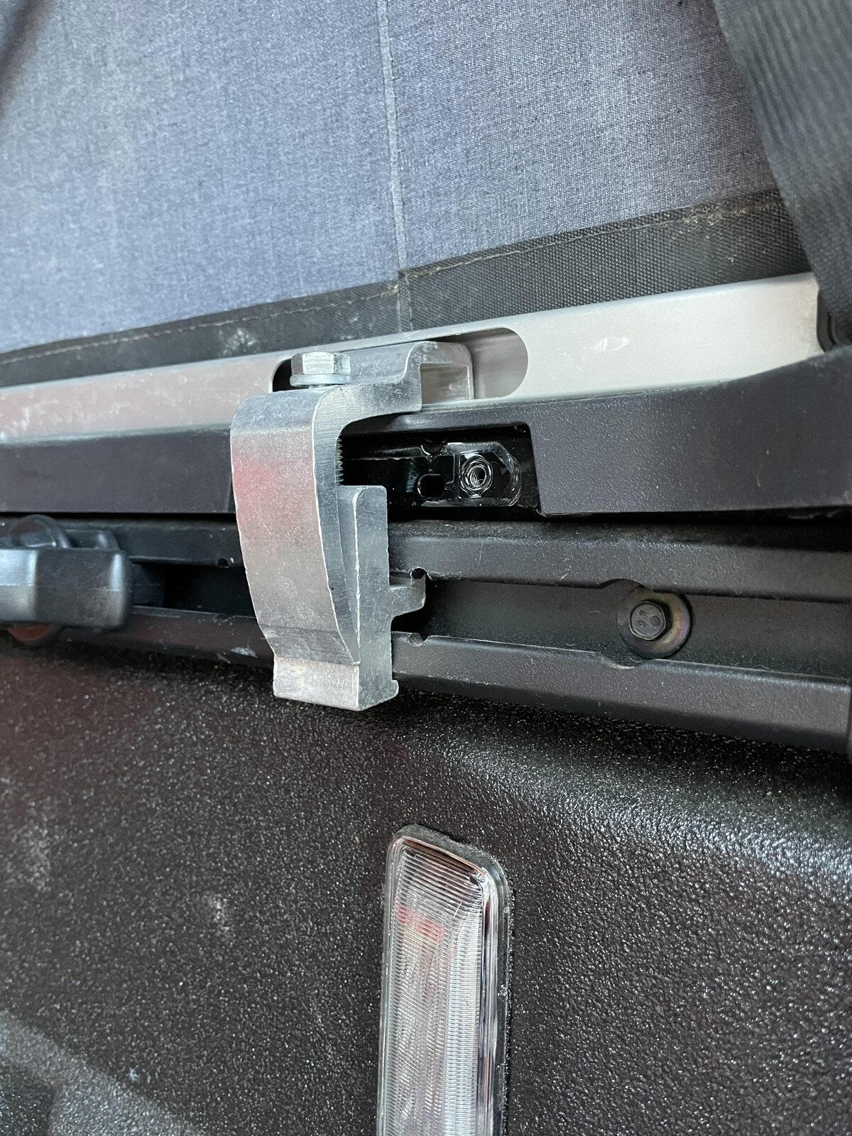 Jeep Gladiator Factory Roll Top Tonneau Cover $400 bracket