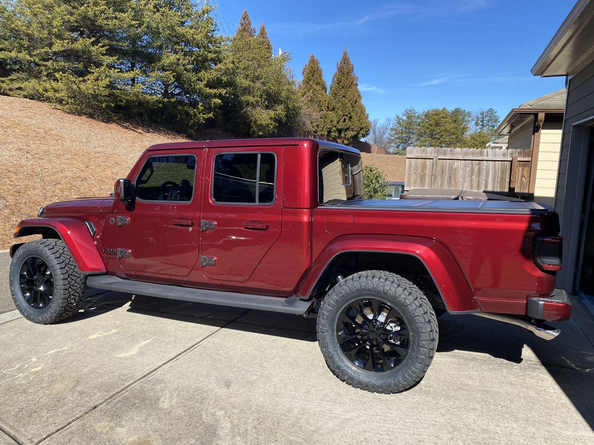 Jeep Gladiator Overland Owners:  anyone running aftermarket tires on stock wheels? E5626C56-931B-430C-9589-B5F5B5B94795
