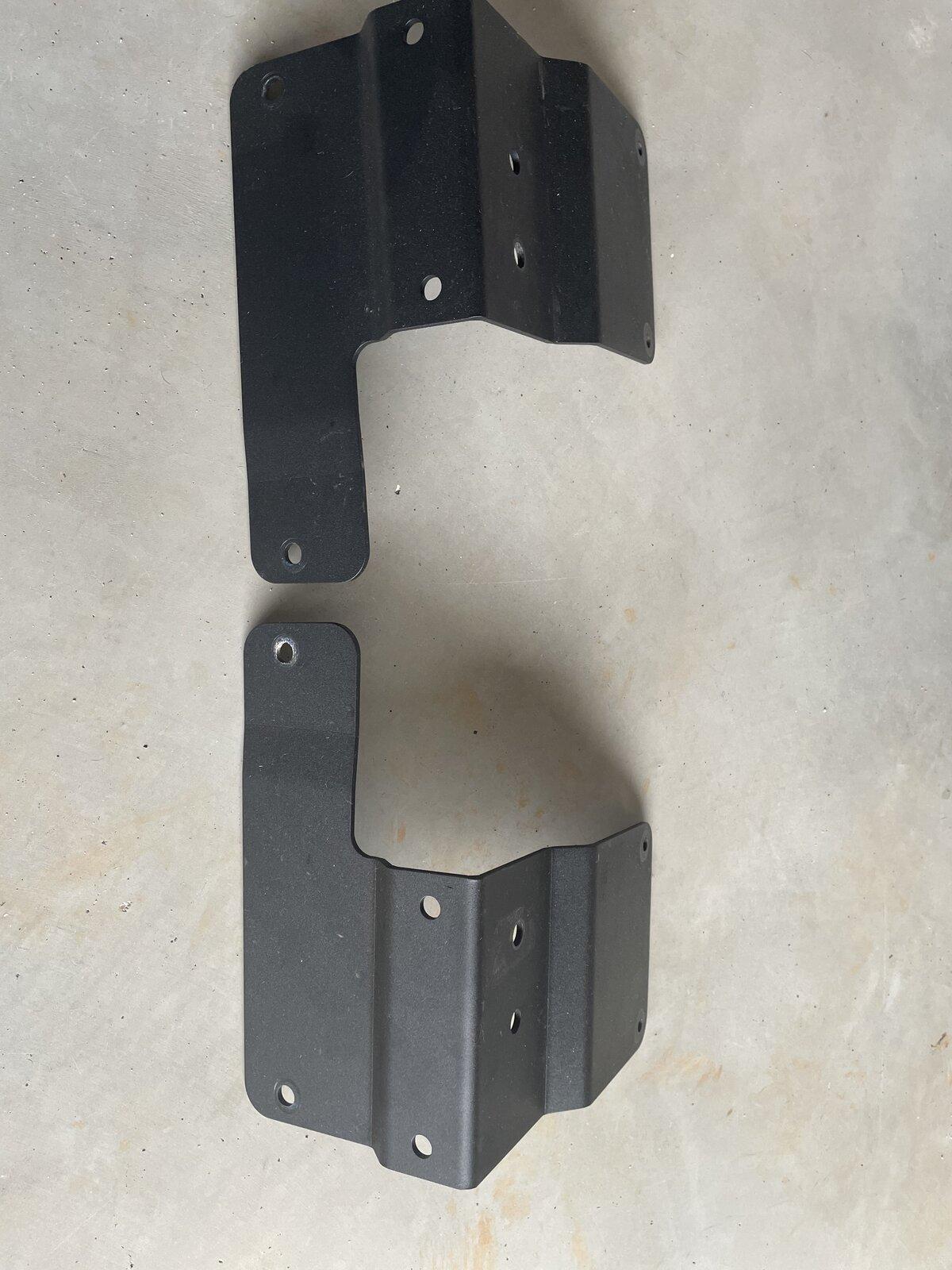 Jeep Gladiator Mopar Mounting Bracket Lower A-Pillar 9E16CC50-326D-4BDC-8141-D9A5BAA673DE