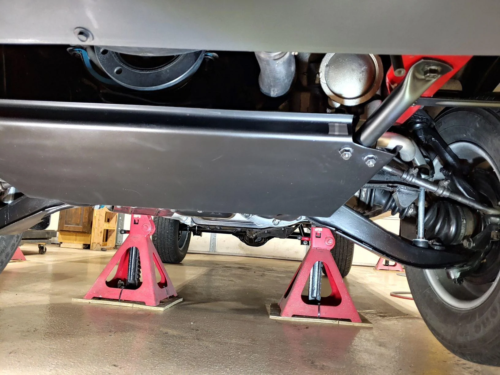 Jeep Gladiator Turning wheel all the way while in 4WD sx4-front-end