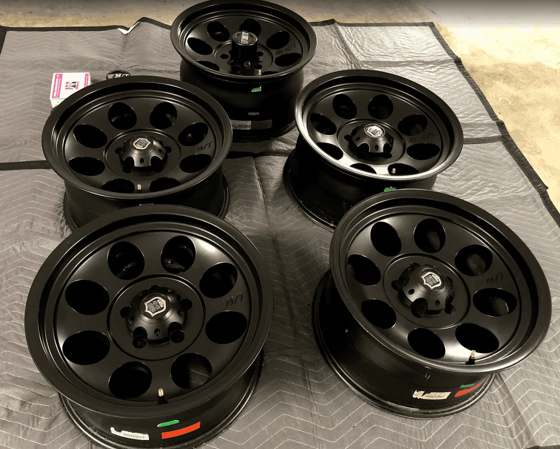 Jeep Gladiator (5) Mickey Thompson Classic III, 17x9 Wheel with 5 on 5 Bolt Pattern - Black - 90000001794 MT7