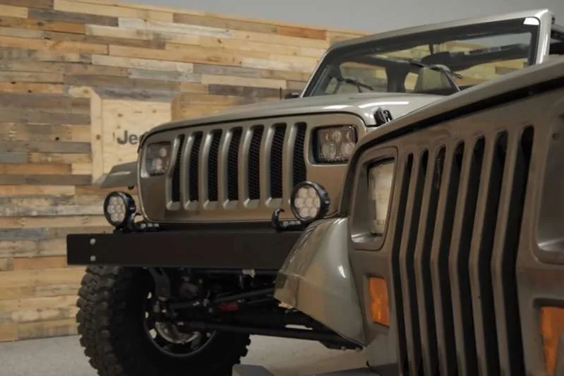 Jeep Gladiator I have no idea why I'm compelled to consider this... but I am! SQUARE