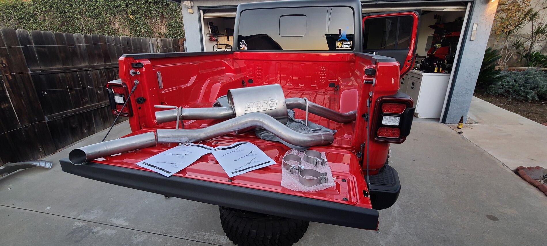 Jeep Gladiator Lets see all those Gladiators with lifts and bigger tires! 20210118_170055