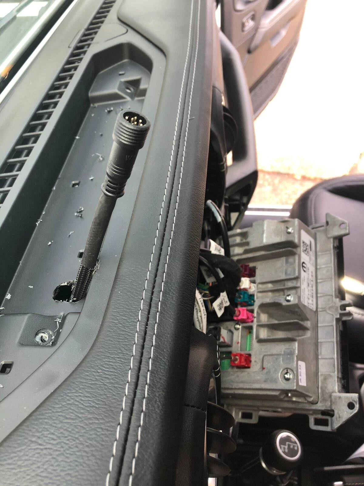 Jeep Gladiator Auxbeam 6-gang Lighting Relay Install aux 4 IMG_1050