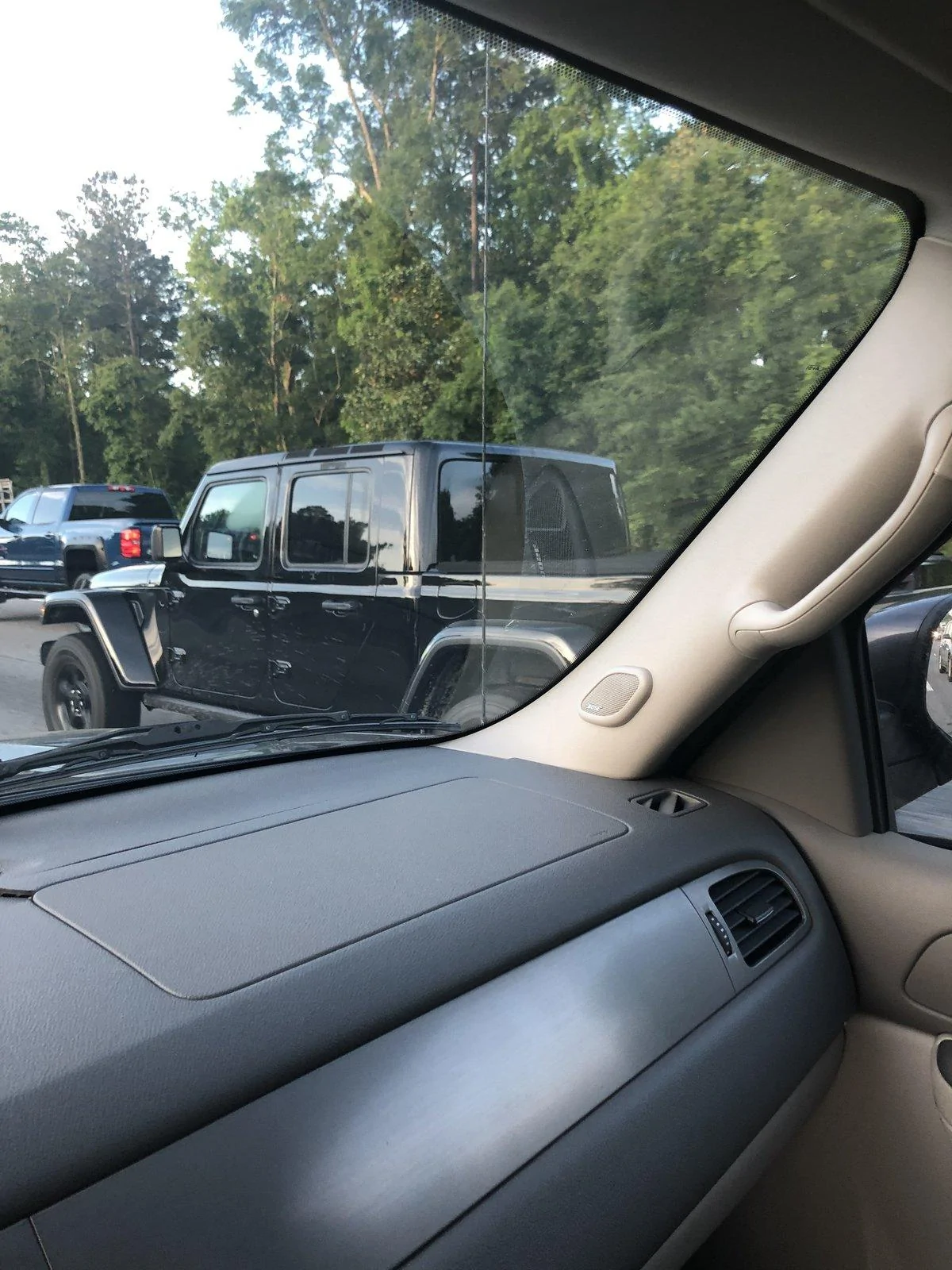 Jeep Gladiator BLACK Gladiator JT Club 462E66B2-DE37-4D91-9A6C-0C3197CCBDFF
