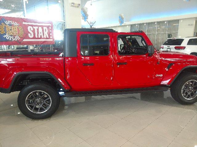 Jeep Gladiator Finally Got to See One Red Truck 2
