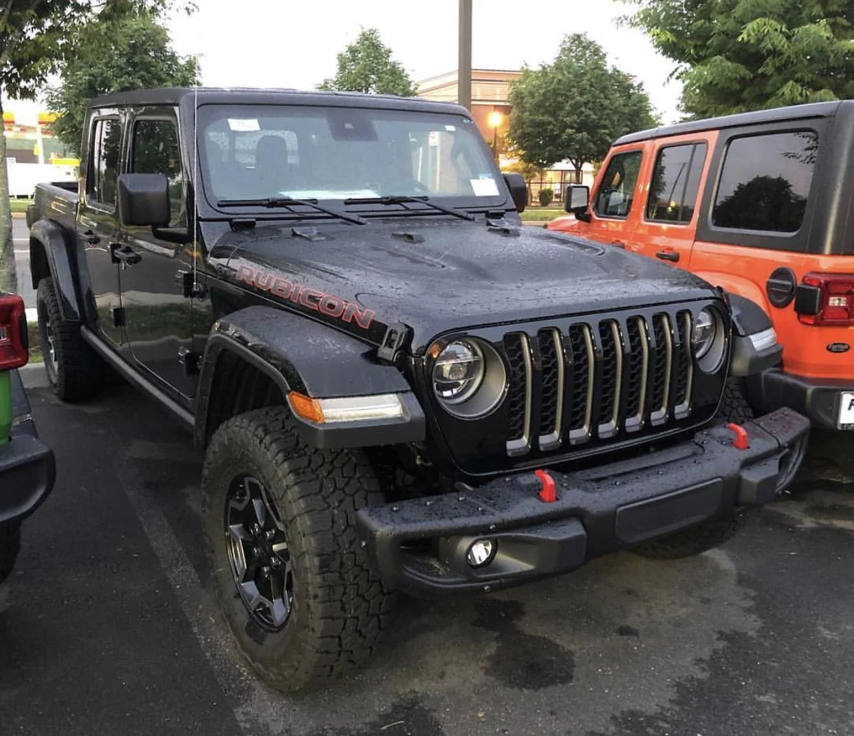 Jeep Gladiator BLACK Gladiator JT Club 19195900-A985-4BA8-BF2E-AFCBCA6428E7