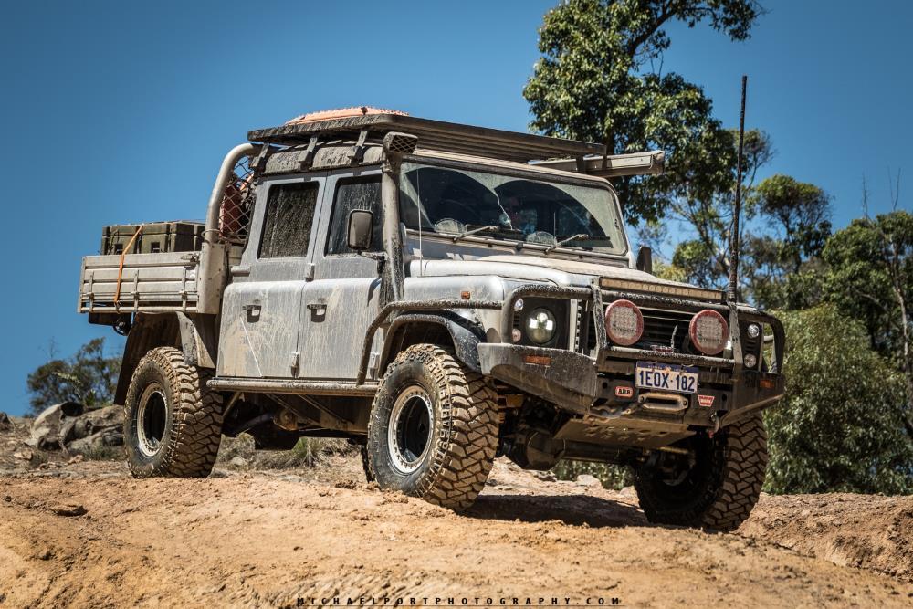 Jeep Gladiator Tray back anyone? landrover-defender130-26