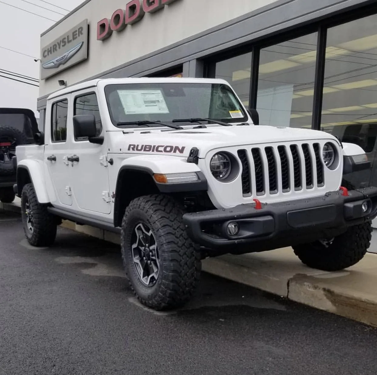 Jeep Gladiator BRIGHT WHITE Gladiator JT Club BB3857E2-3191-415A-9B41-0A7C90A1A370