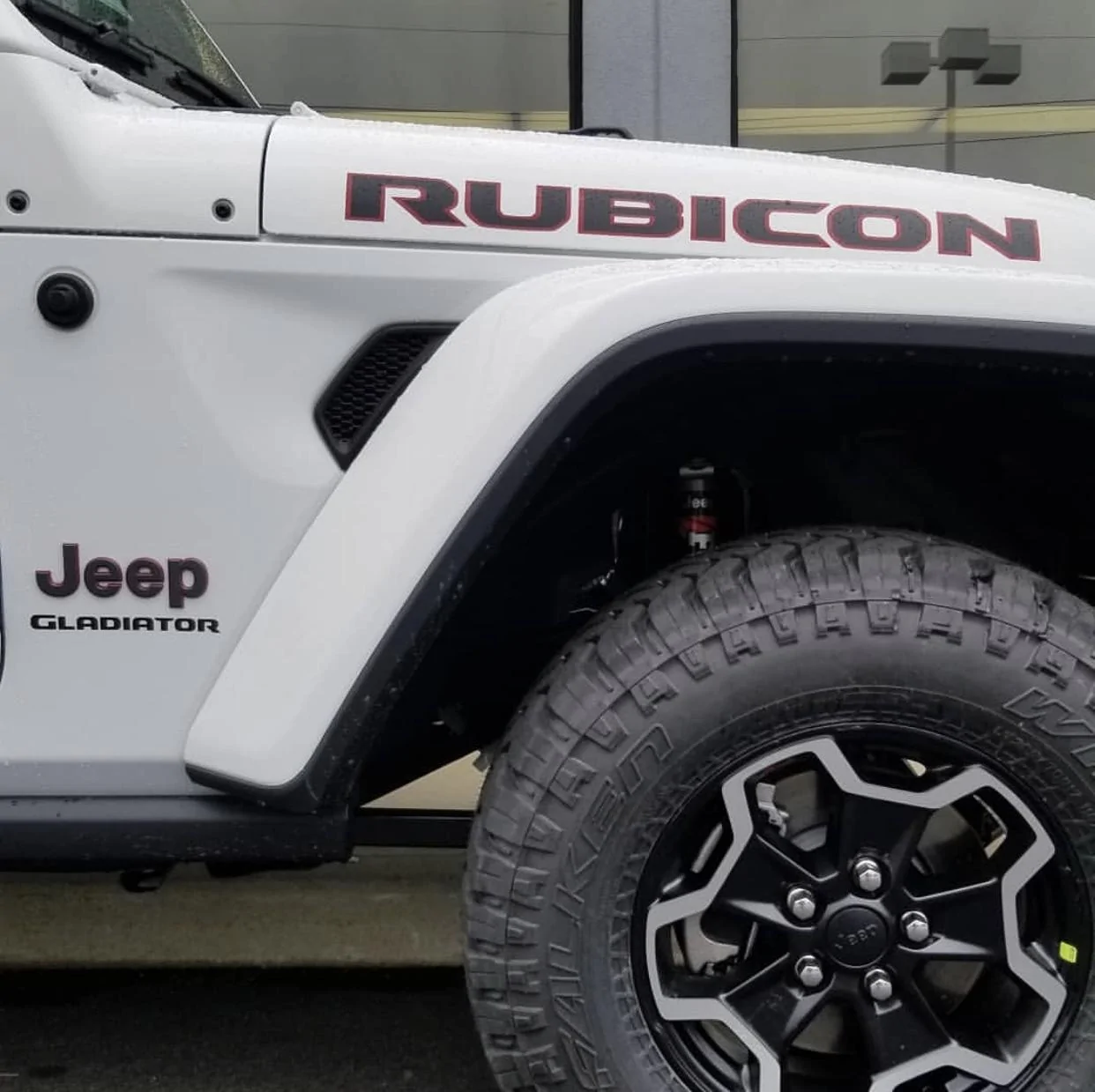 Jeep Gladiator BRIGHT WHITE Gladiator JT Club 857913F3-E3B2-4623-AD82-55501276C9D9