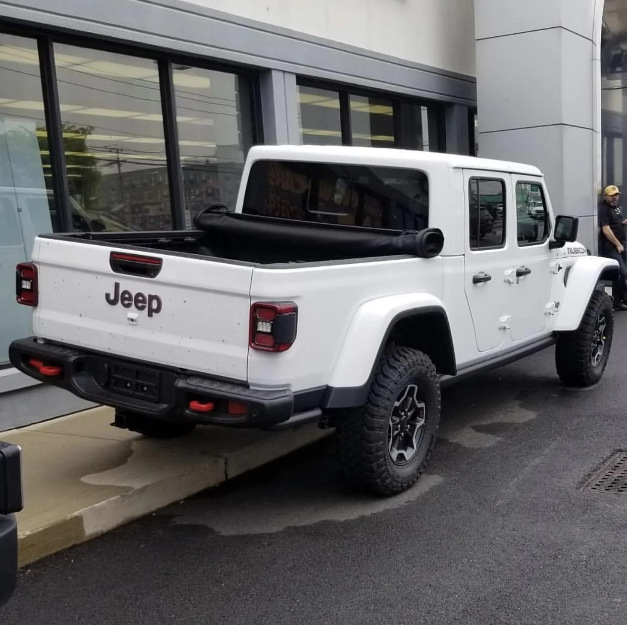 Jeep Gladiator BRIGHT WHITE Gladiator JT Club B63093BC-9994-4329-9694-A48D31692B45