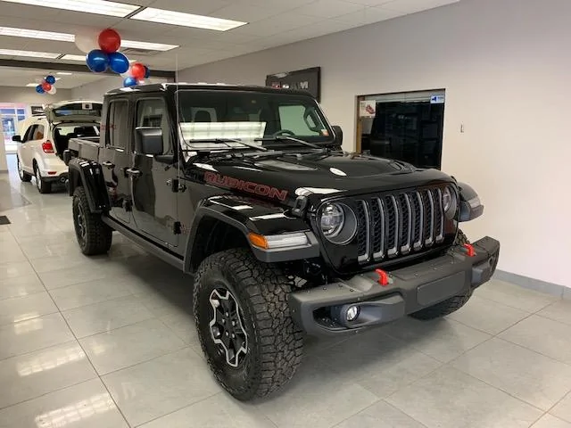 Jeep Gladiator BLACK Gladiator JT Club 8F8300D5-CA9B-4E78-A5F8-4379BDB35313