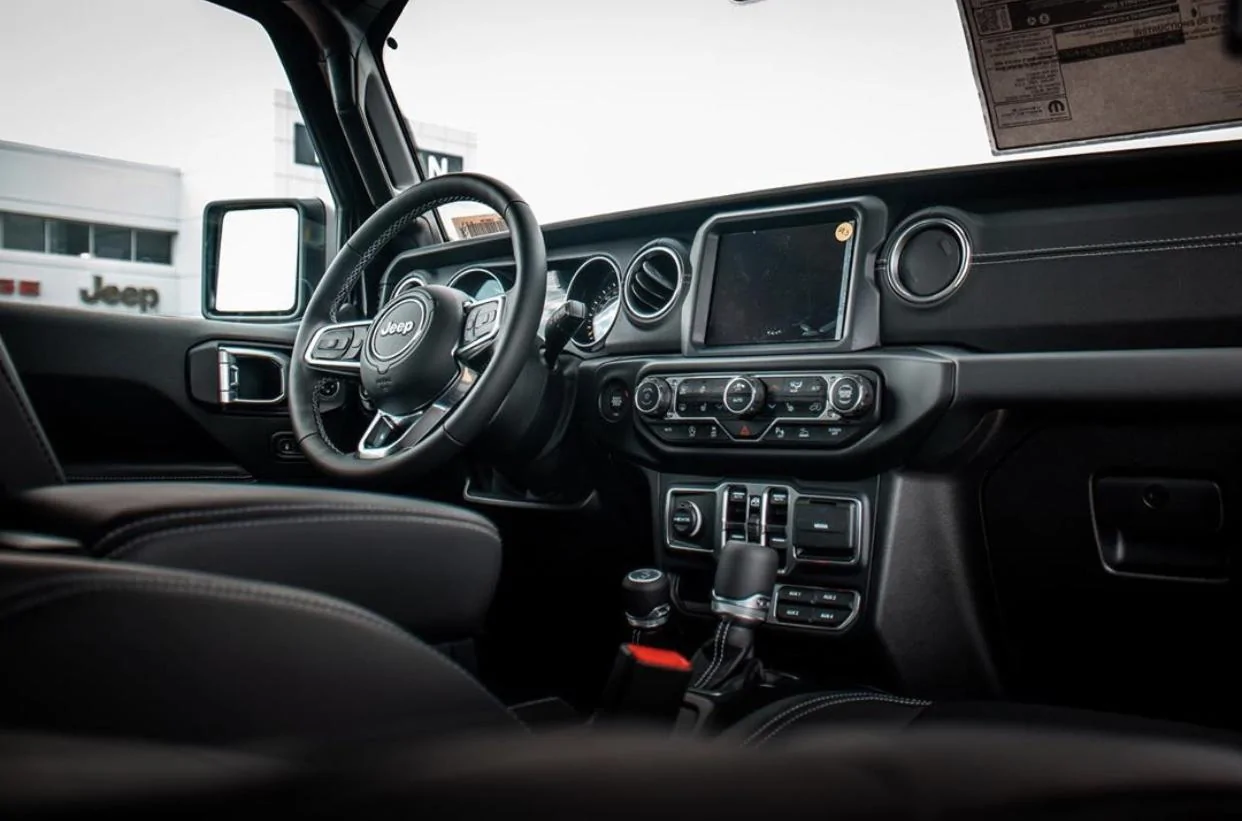 Jeep Gladiator BLACK Gladiator JT Club 1C9CA710-51CE-417A-BF38-CB0B31ADE4E0
