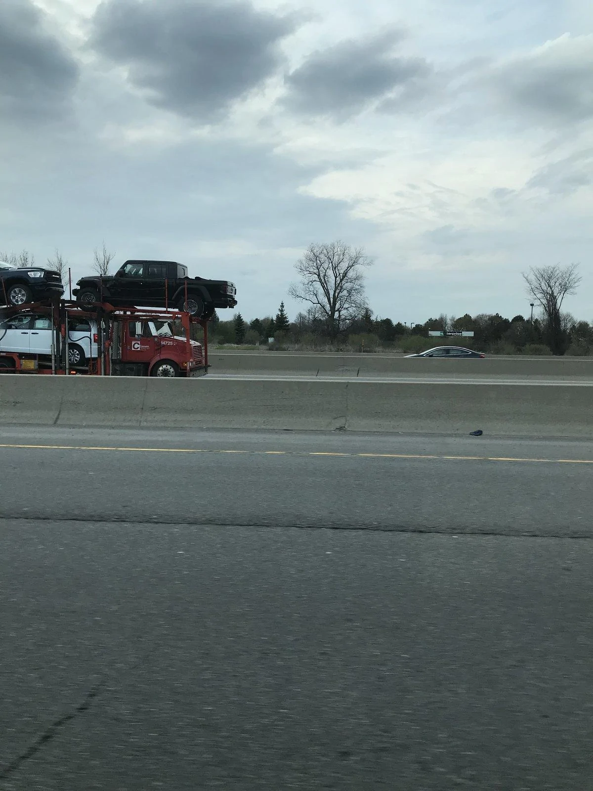 Jeep Gladiator Spotted on the 401 (Toronto) 2023C981-5F7C-446D-9CFC-B5A907C5B5F6