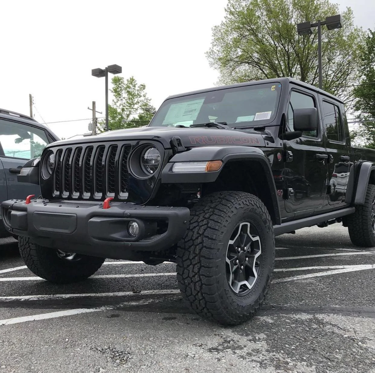 Jeep Gladiator BLACK Gladiator JT Club ABFD679C-626A-4B6F-9B37-2C1A469811E8