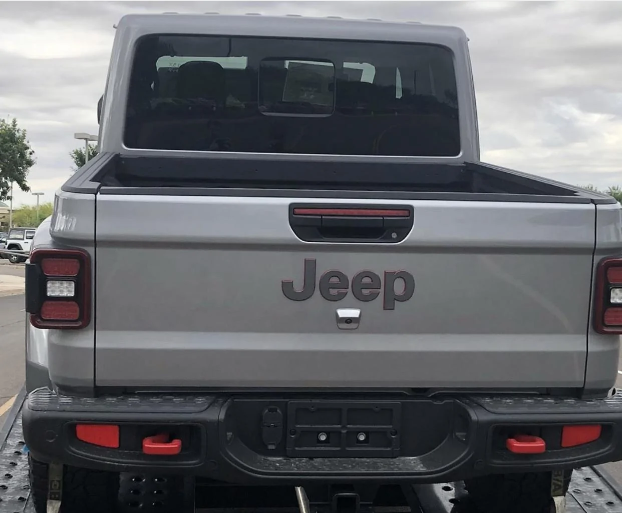 Jeep Gladiator BILLET SILVER Gladiator JT Club 9F17B82B-CC03-493A-83BF-A97662E05B13