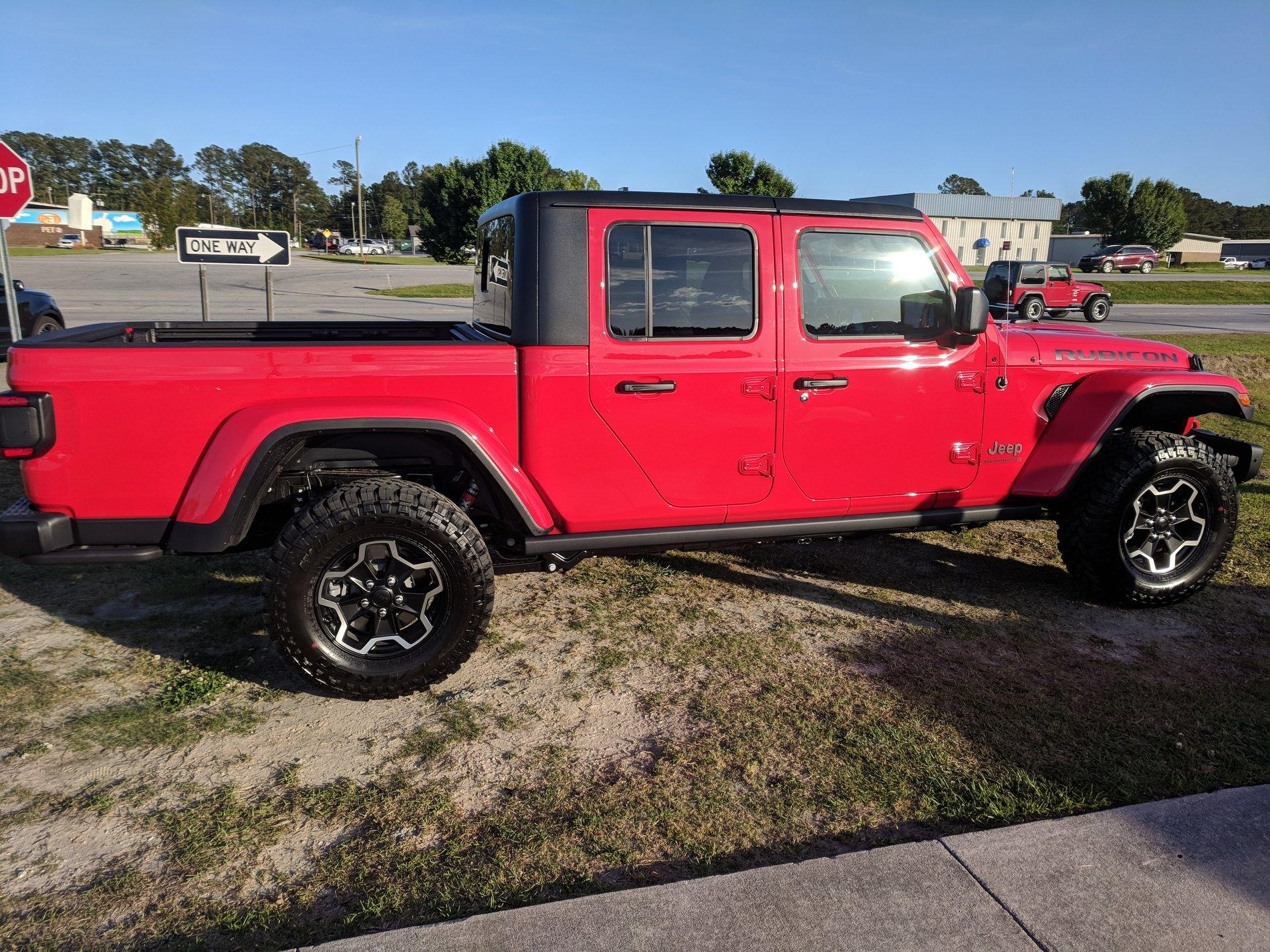 Jeep Gladiator FIRECRACKER RED Gladiator JT Club IMG_20190507_183808