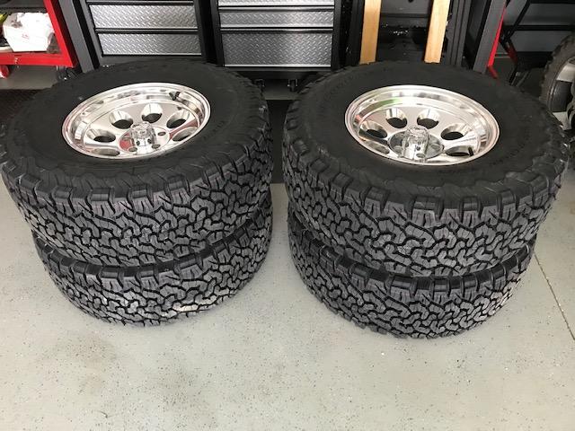 Jeep Gladiator Anyone planning leaving dealer with 35’s Wheels