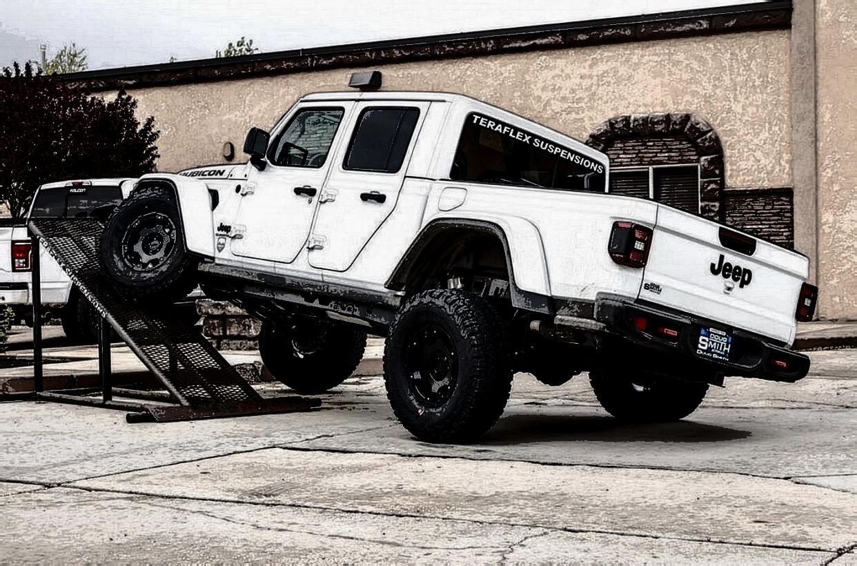 Jeep Gladiator BRIGHT WHITE Gladiator JT Club 20190509_064511