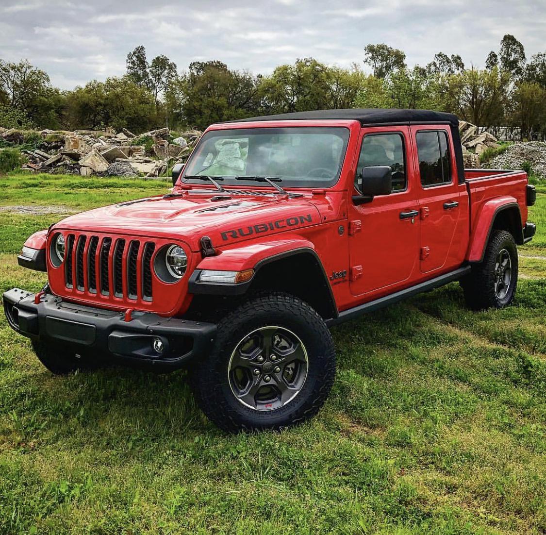 Jeep Gladiator Request: Gladiators with soft tops 3054B0CC-139A-4D8F-B587-1AEC07E614E6