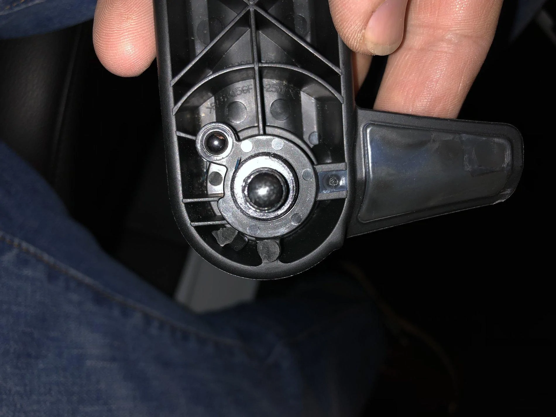 Jeep Gladiator Broke a roof clip 6D3F9E41-109F-47E7-A4EC-28F290DA2A9C