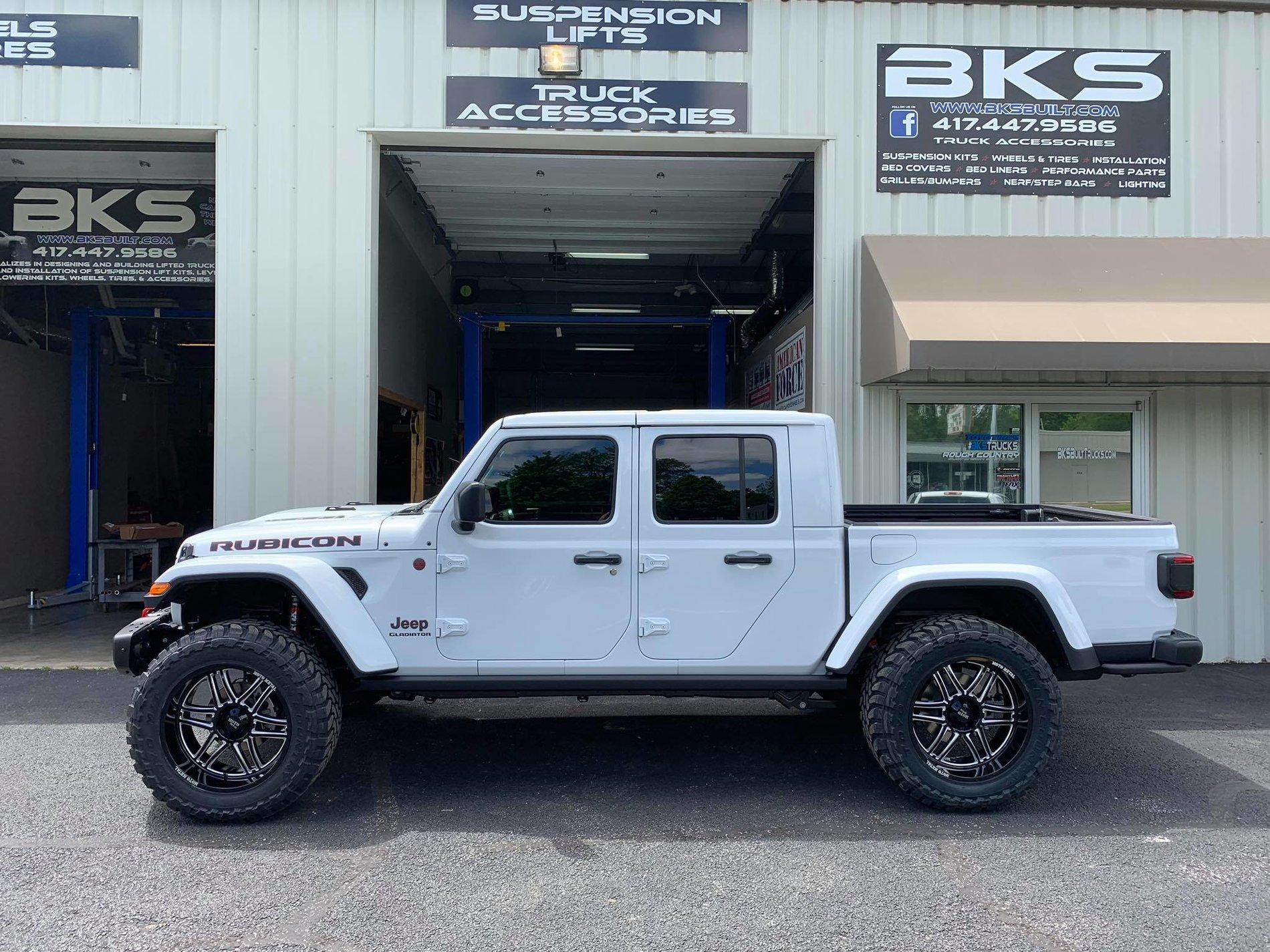 JT 2.5 Rubi side.jpg