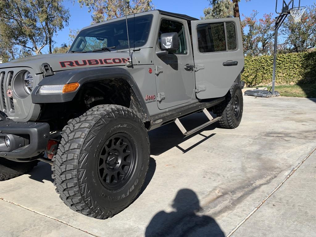 Jeep Gladiator Remote reservoir shocks. Falcon, King or Icon? xBkMOz