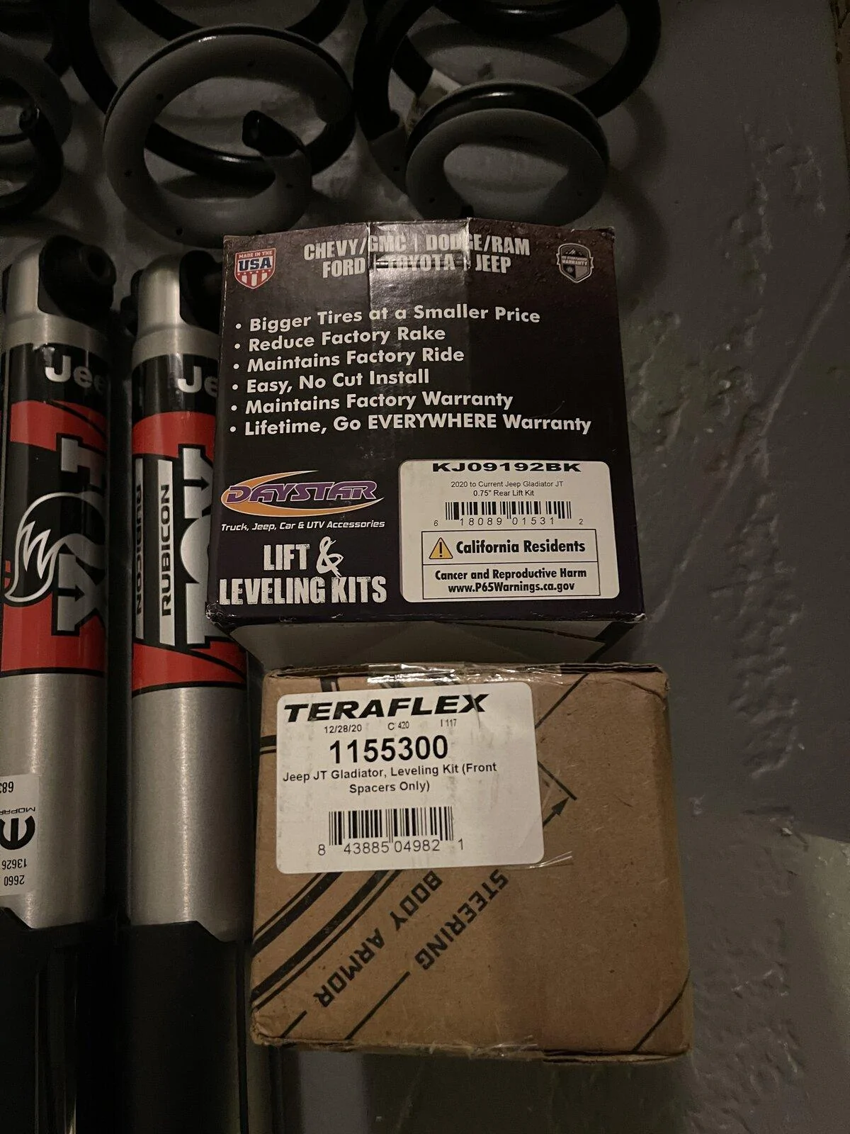Jeep Gladiator Rubicon take off with teraflex and daystar 4922F499-C76B-4CC5-80FF-6E37F9FCB510
