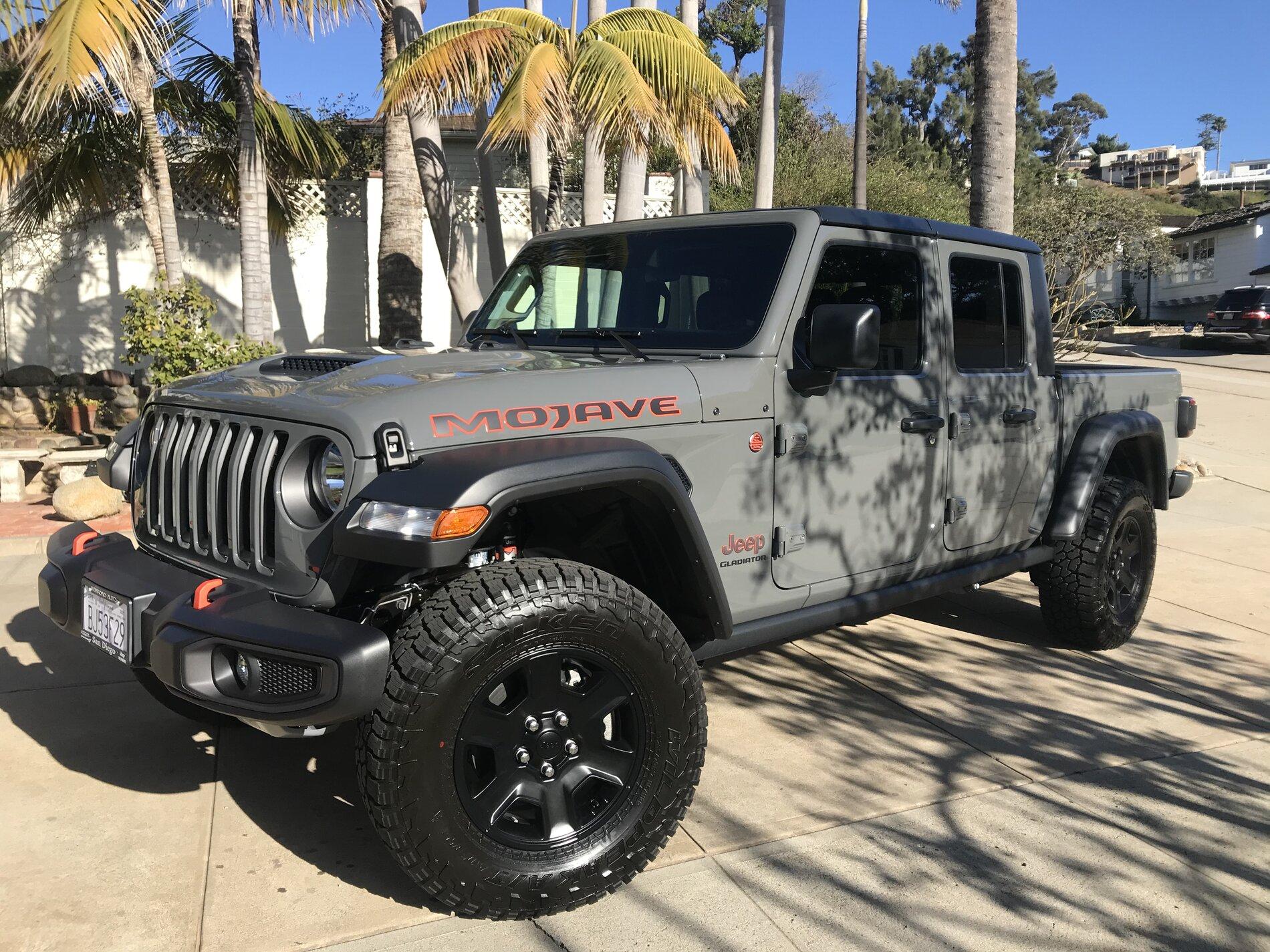 Jeep Gladiator My New Mojave YES! AB7D23EA-081F-43F5-AEDF-9F9DC152FA53
