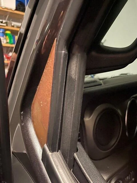 Jeep Gladiator Wind noise at sail panel repaired. IMG_0356