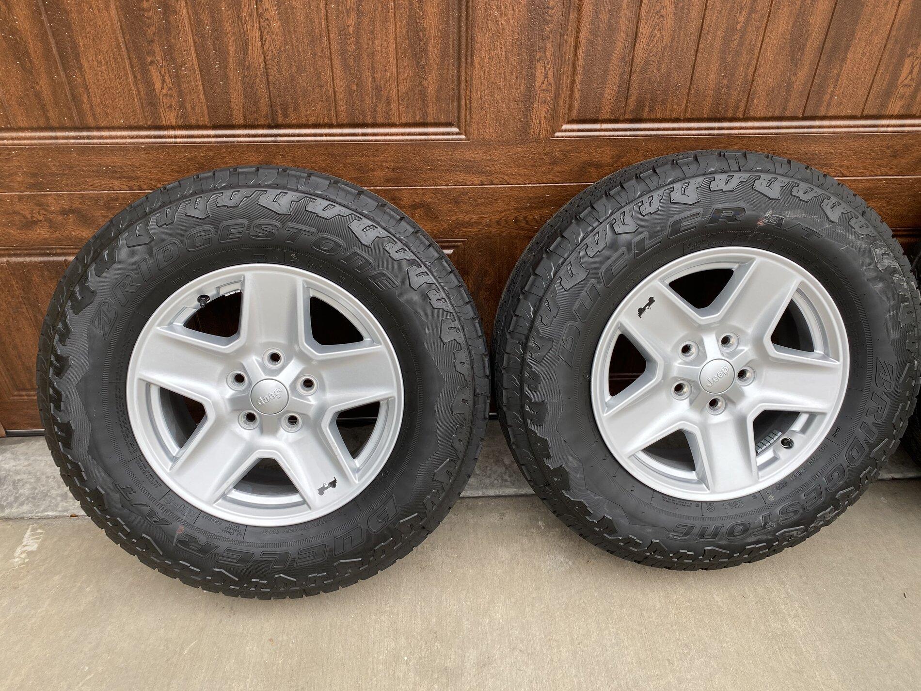 Jeep Gladiator Sport wheels and tires $200 IMG_4685