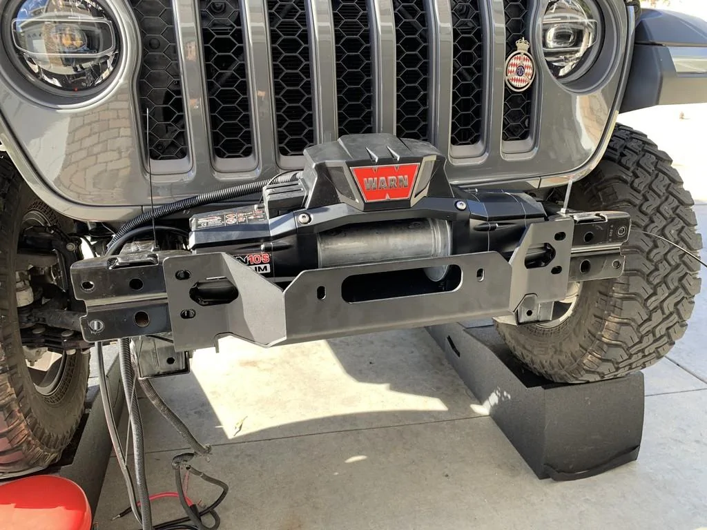 Jeep Gladiator Sting-Gray manual JTR build - Clayton 3.5", Falcon Adjustable shocks, Warn Winch, Rock Slide Engineering steps, etc... bTMUy5