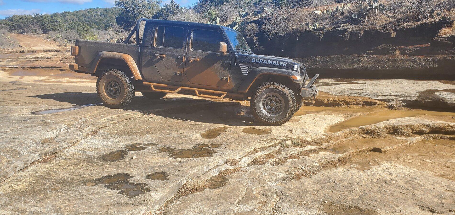 Jeep Gladiator Best wheels for Lift: Warn or Black Rhino wheel? 20210101_133534
