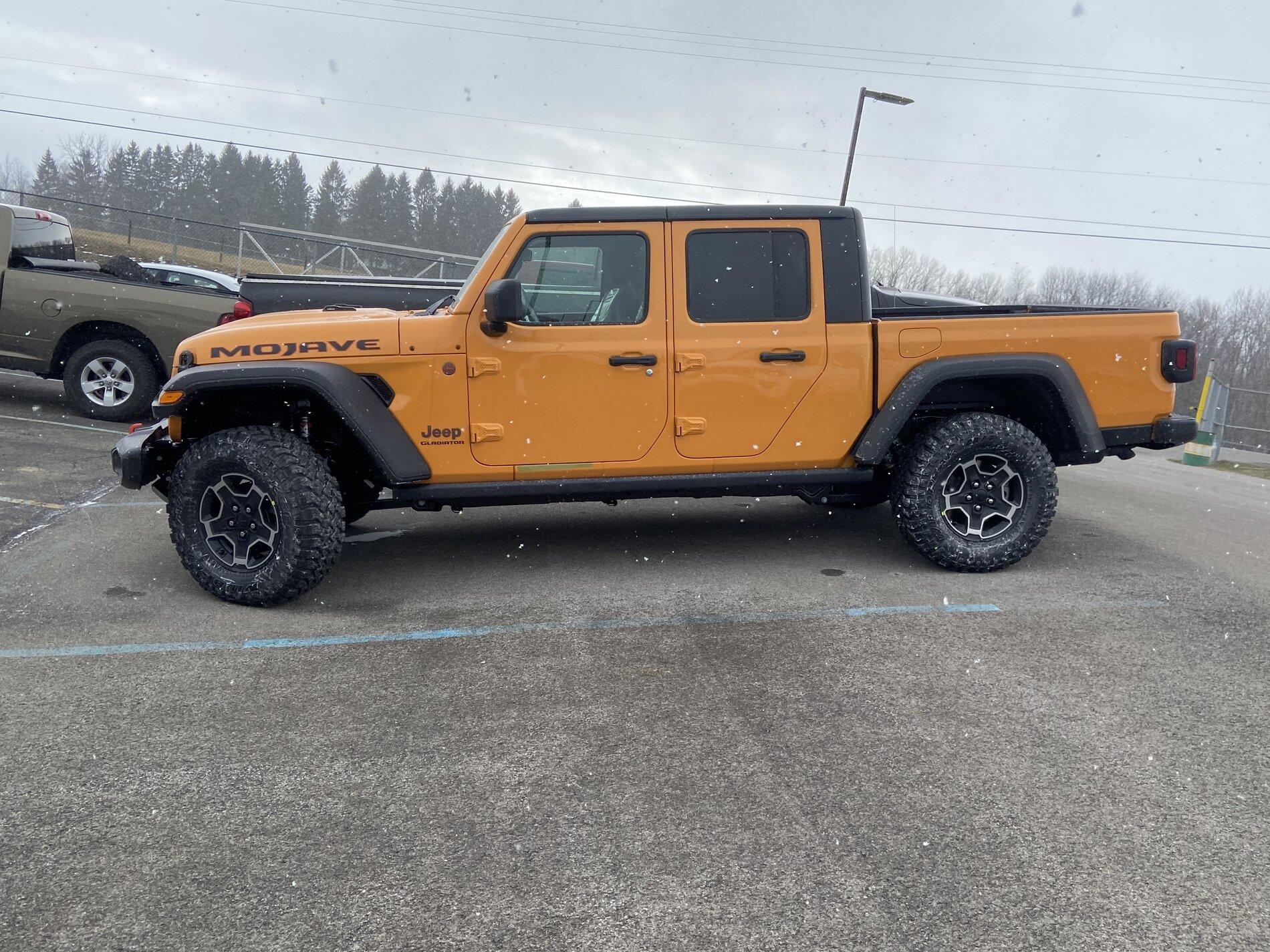 Jeep Gladiator NACHO Gladiator club EFE427D4-C1AE-45FB-915E-15D6447B2FFA