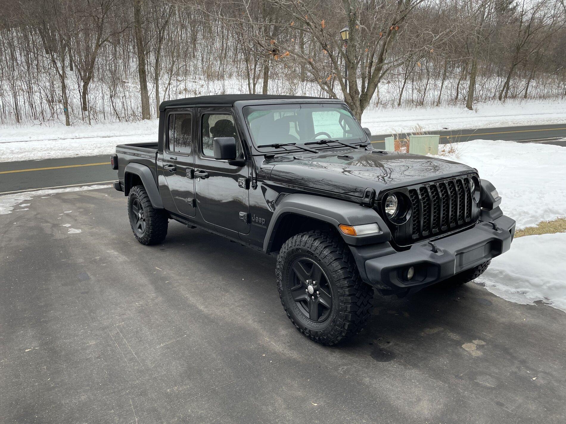 Jeep Gladiator Who is actually buying used? F161F14D-E571-4AF4-A554-9E2FB5584FB9