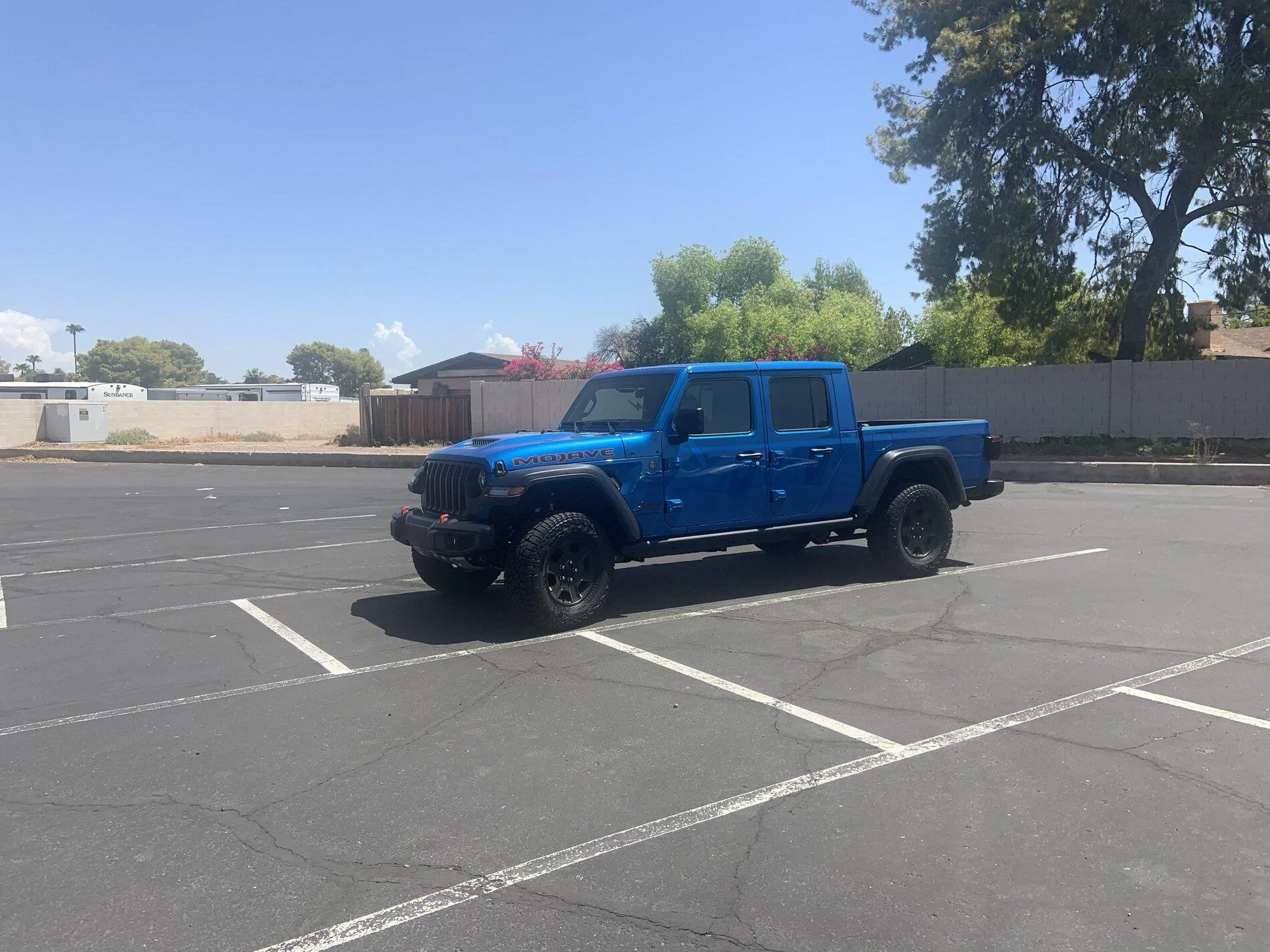 Jeep Gladiator MOJAVE Edition Gladiator JT Club ADECC469-E5E5-4832-ACA5-E4342F16F779