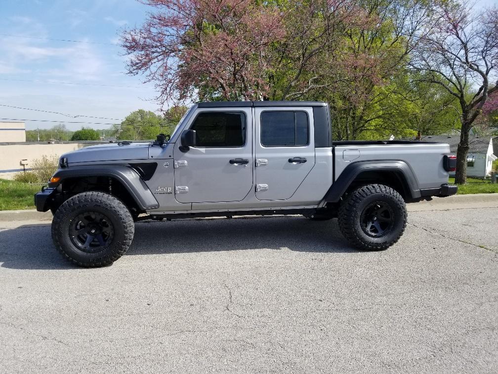 Jeep Gladiator 2.5” Lift With 35’s on Gladiator Rubicon? 20200428_100812_resized
