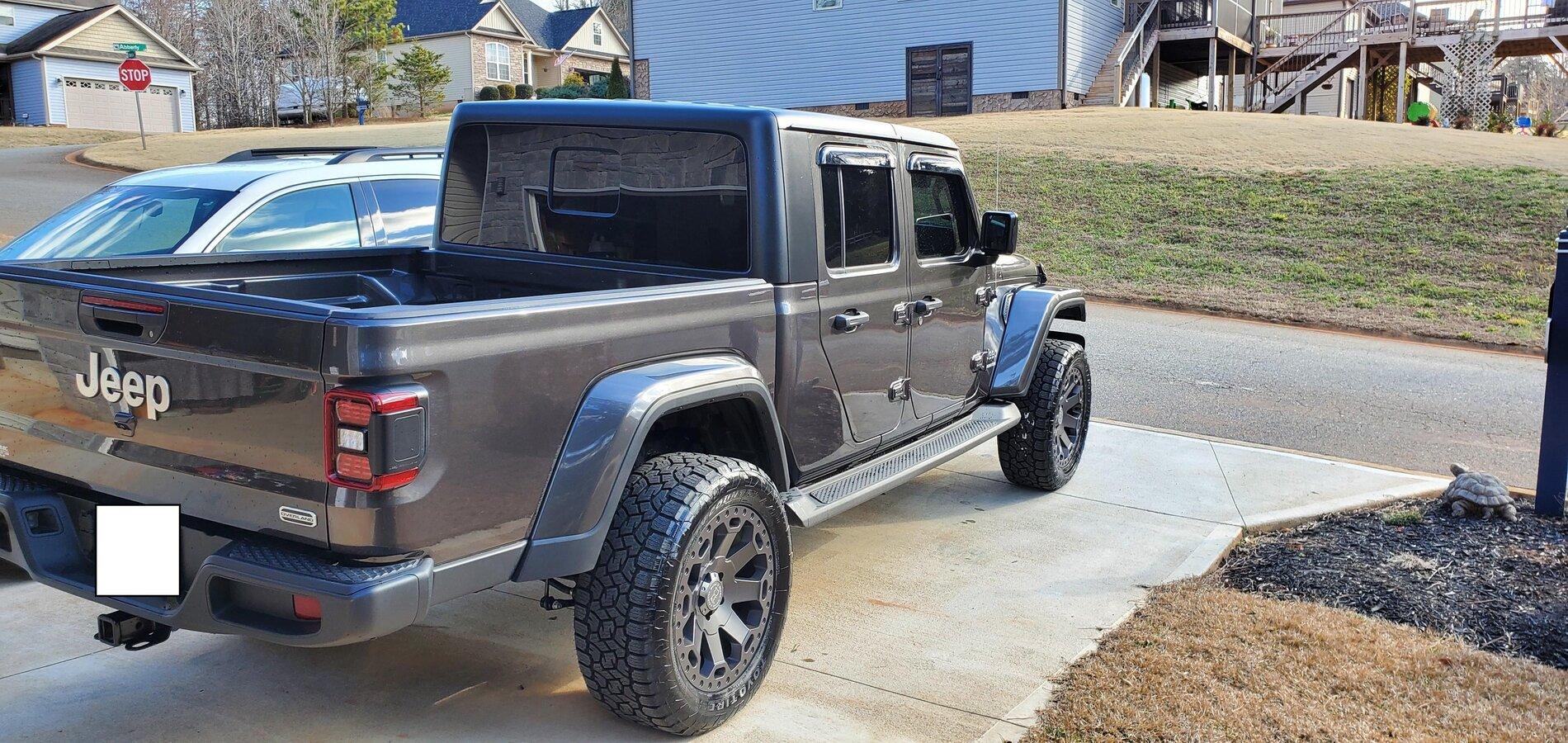 Jeep Gladiator Lets see all those Gladiators with lifts and bigger tires! glad1
